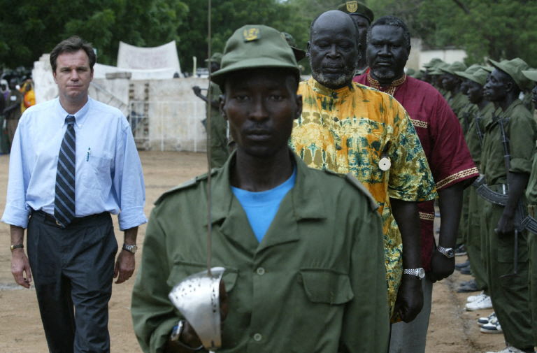 AFP__20040628__PAR2004062330152__v3__Preview__SudanFranceMuselierGarang.jpg