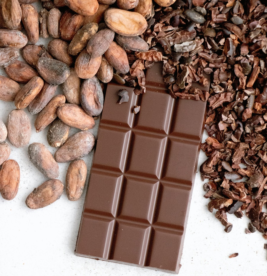 أثار النقص العالمي في الكاكاو مشاكل تتعلق بصناعة الشوكولاتة (أن سبلاش).jpg