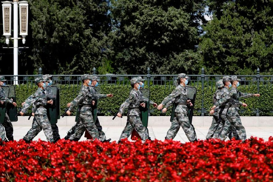الجيش الصيني رويترز.png