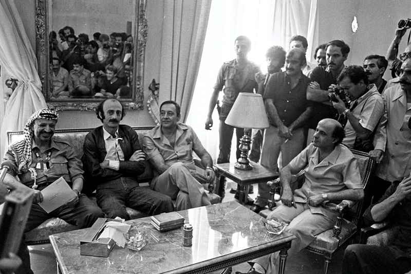 Yasser Arafat afp 2.jpg