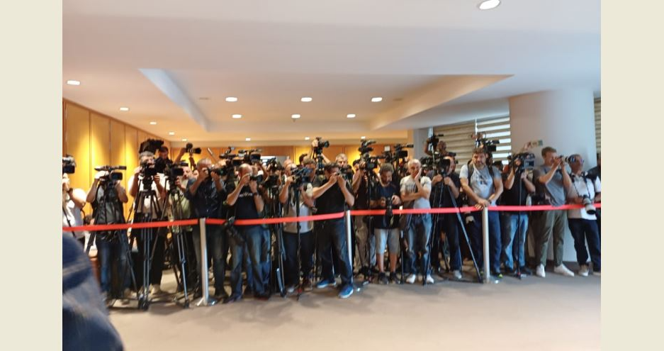 شهد المطار حضوراً إعلامياً ضمن جولة دعا إليها الوزير علي حمية (الوكالة الوطنية للإعلام)