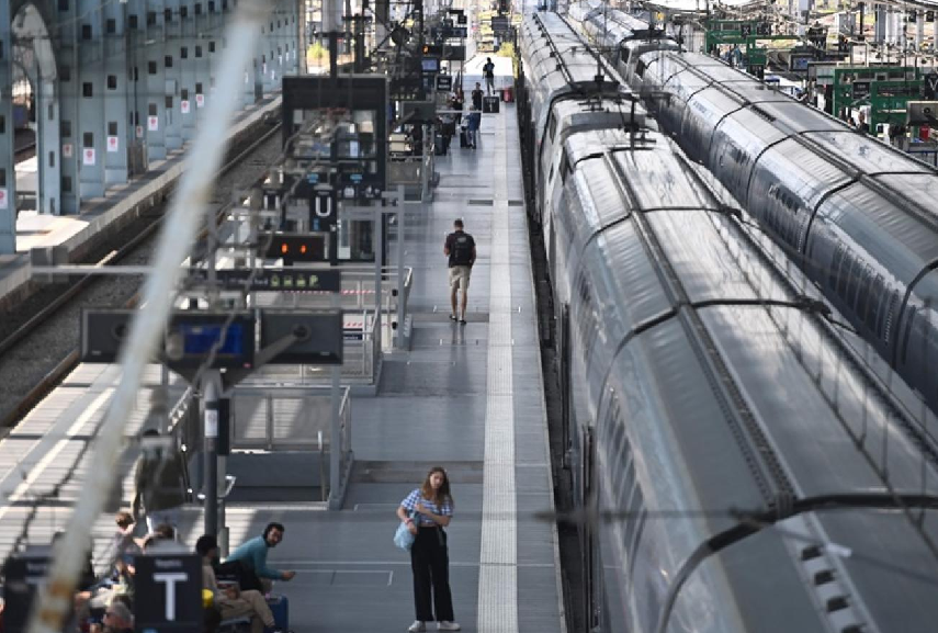 قطارات ملف.png