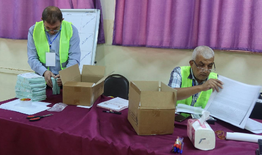 عملية برية إسرائيلية في سوريا وهدنة غزة تراوح مكانها