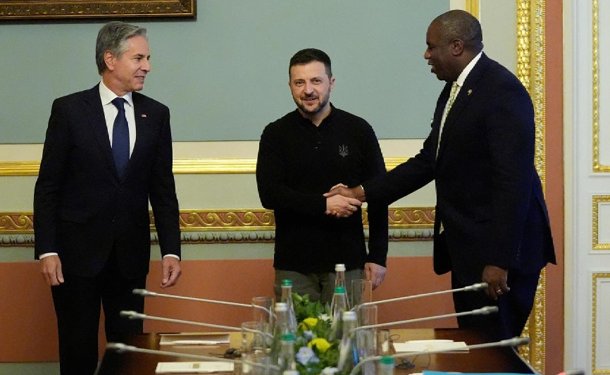 عملية برية إسرائيلية في سوريا وهدنة غزة تراوح مكانها