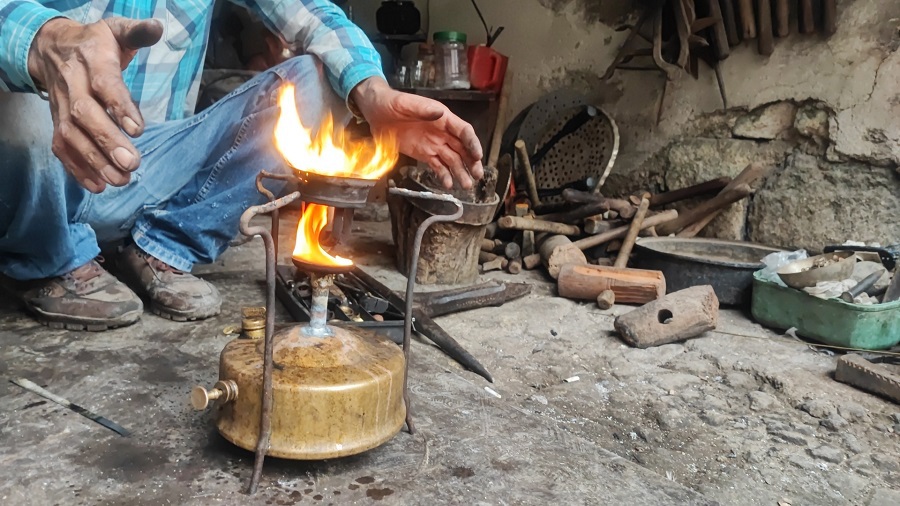  بابور الكاز يستعيد نجوميته في سوريا