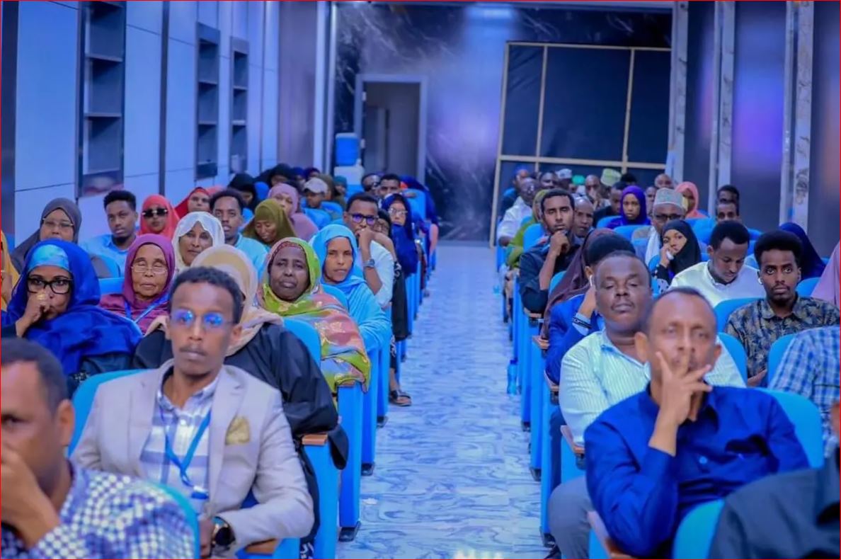 الصومال تناقش تأسيس نظام سياسي يعتمد الفيدرالية
