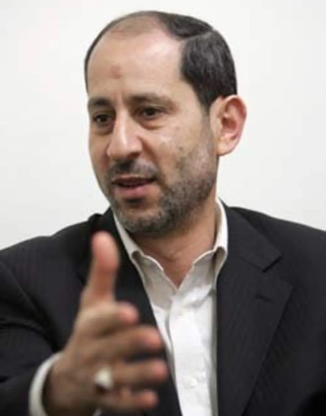 صورة متداولة لمحمد حيدر الذي يعد من قيادات الصف الأول في الحزب (صورة متداولة)