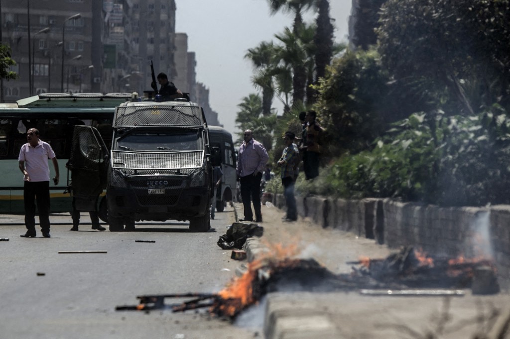 حسب قانون تنظيم قوائم الكيانات الإرهابية والإرهابيين، فإن النائب العام في البلاد هو من يشرف على التحقيقات ويقوم بإعداد قوائم الكيانات الإرهابية والأشخاص ويرفق بها نتائج التحقيقات(أ ف ب)