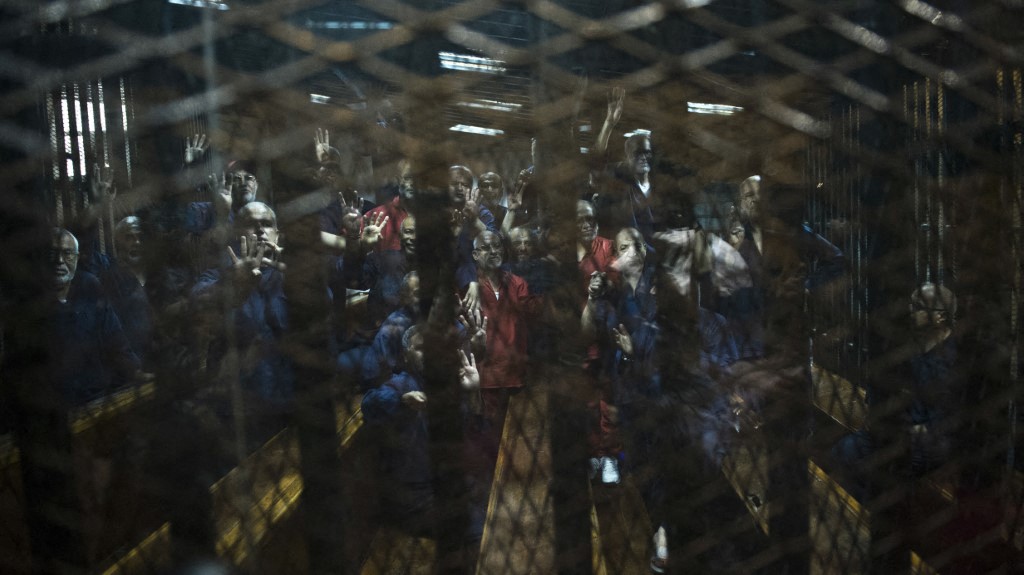 وفق قانون القوائم الإرهابية فإن مدرة إدراج الأشخاص عليها هي خمس سنوات بعدها تقوم محكمة الجنايات بمراجعتها وأخذ القرار بشأنها (أ ف ب)