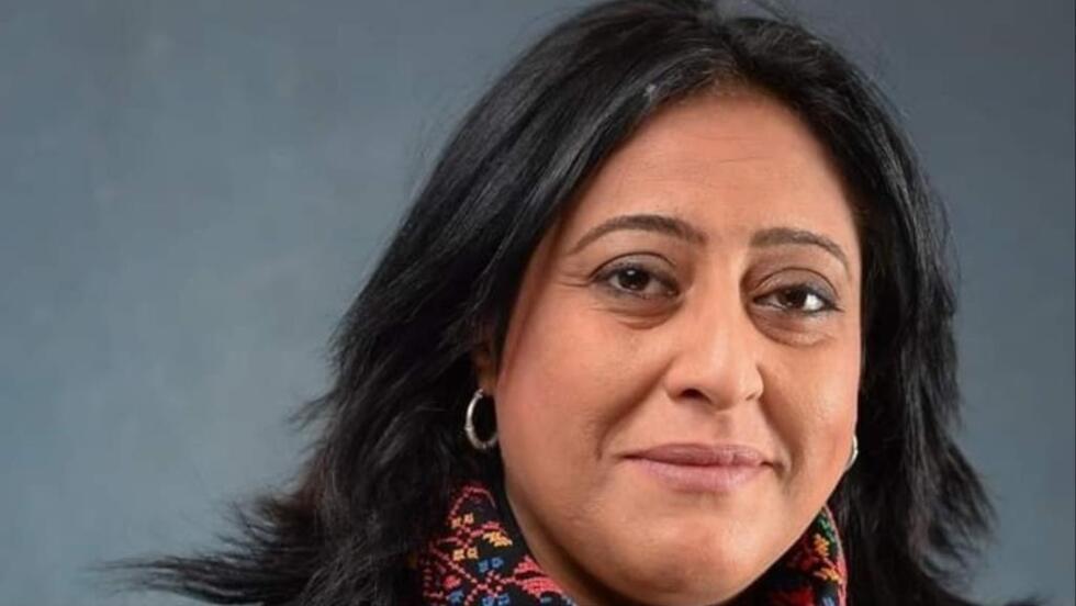 thumbnail_الكاتبة بيسان عدوان.jpg