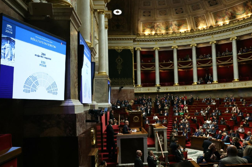 فرنسا ملف.png