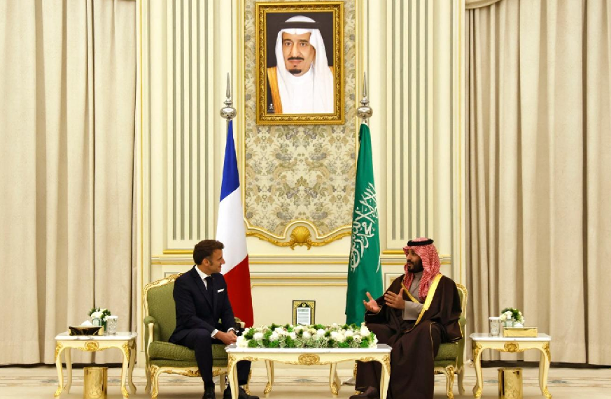 ماكرون غزة ملف.png