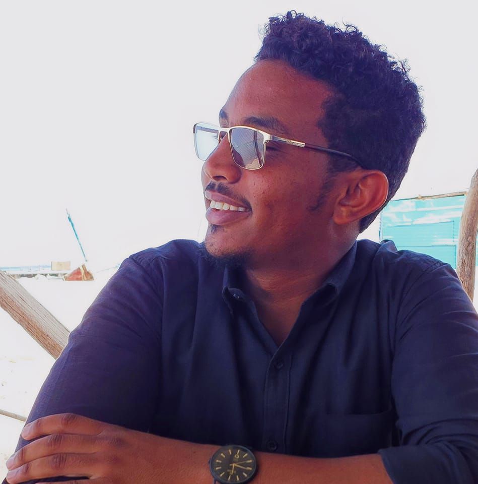 thumbnail_عبد الرحمن عباس-صفحة الكاتب.jpg