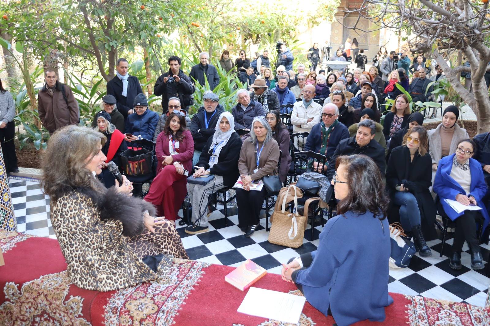 ندوات في فضاءات تاريخية.jpg