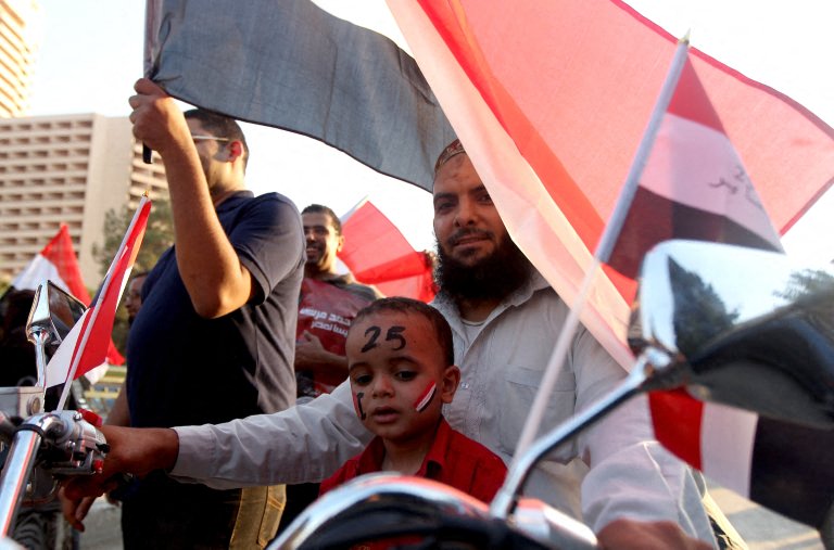 AFP__20120624__Nic6108188__v2001__Preview__EgyptVotePresidentMorsi.jpg
