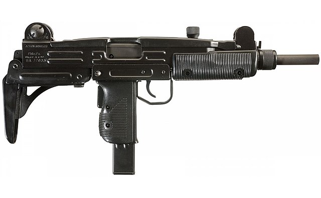 Uzi_of_the_israeli_armed_forces.jpg