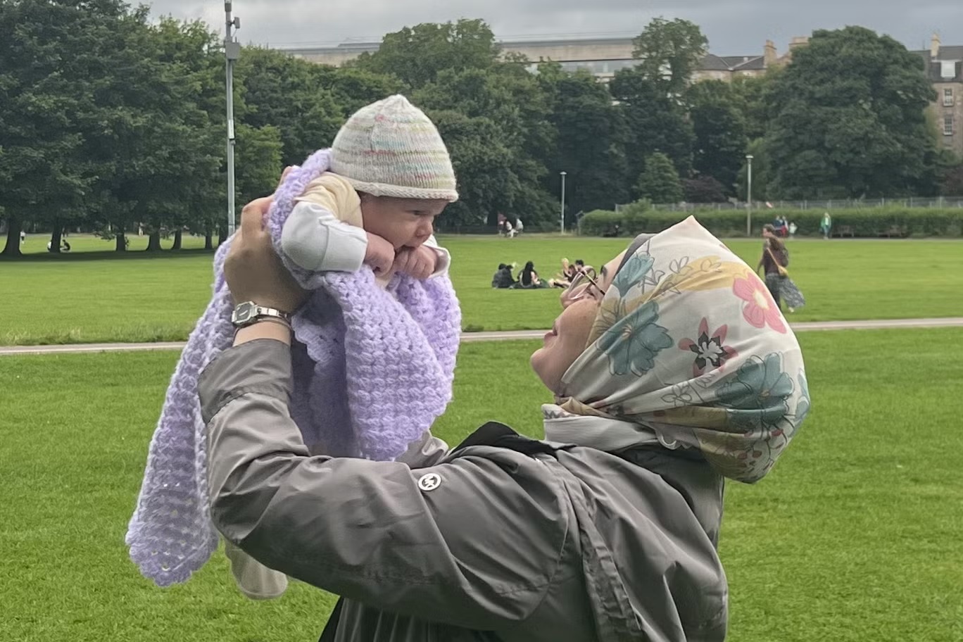 أنجبت أماني ابنها الثاني آدم في يونيو من عام 2024، بعدما أمضت معظم فترة حملها بمفردها (أماني أحمد)