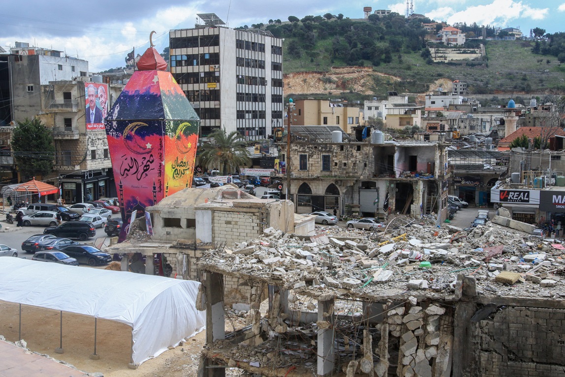 رمضان في مدينة النبطية جنوب لبنان حل هذا العام فوق الدمار (ا ف ب)