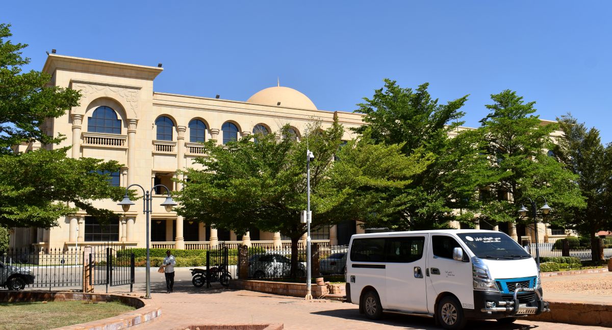  قبل الحرب (حسن حامد)