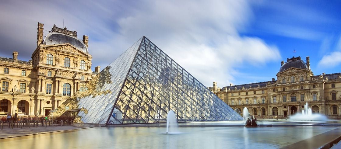 louvre_piramide_paris_bf55d3e8b3.jpg