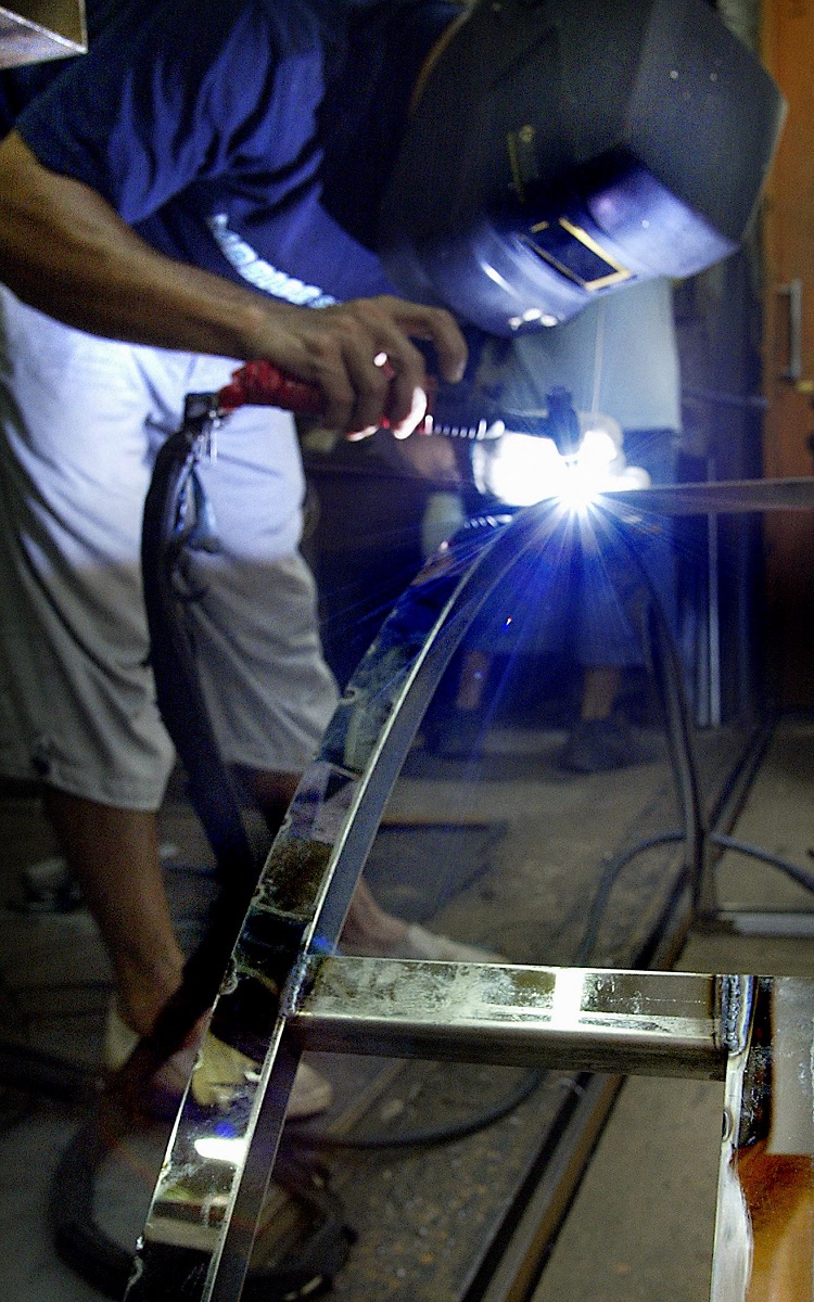 المنازل المهجورة تنعش مهنة اللحام في السودان