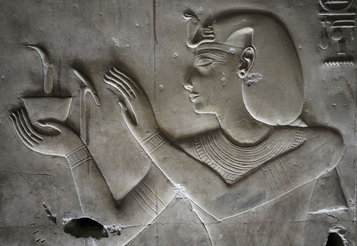 النحت في مصر... بين ذاكرة التاريخ وصخب اليوم