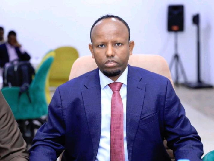 صومال وزير.png