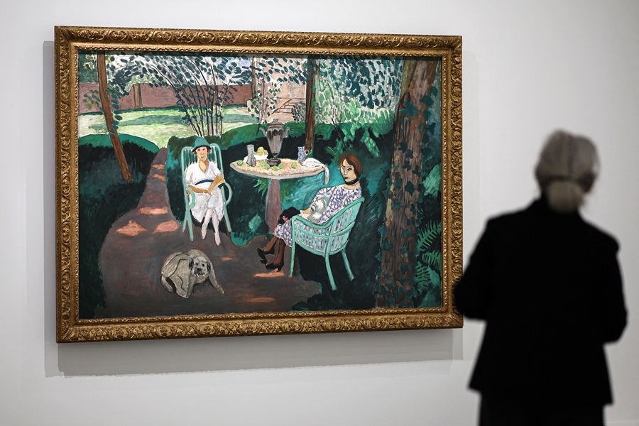 متحف الفن الحديث في باريس.jpg