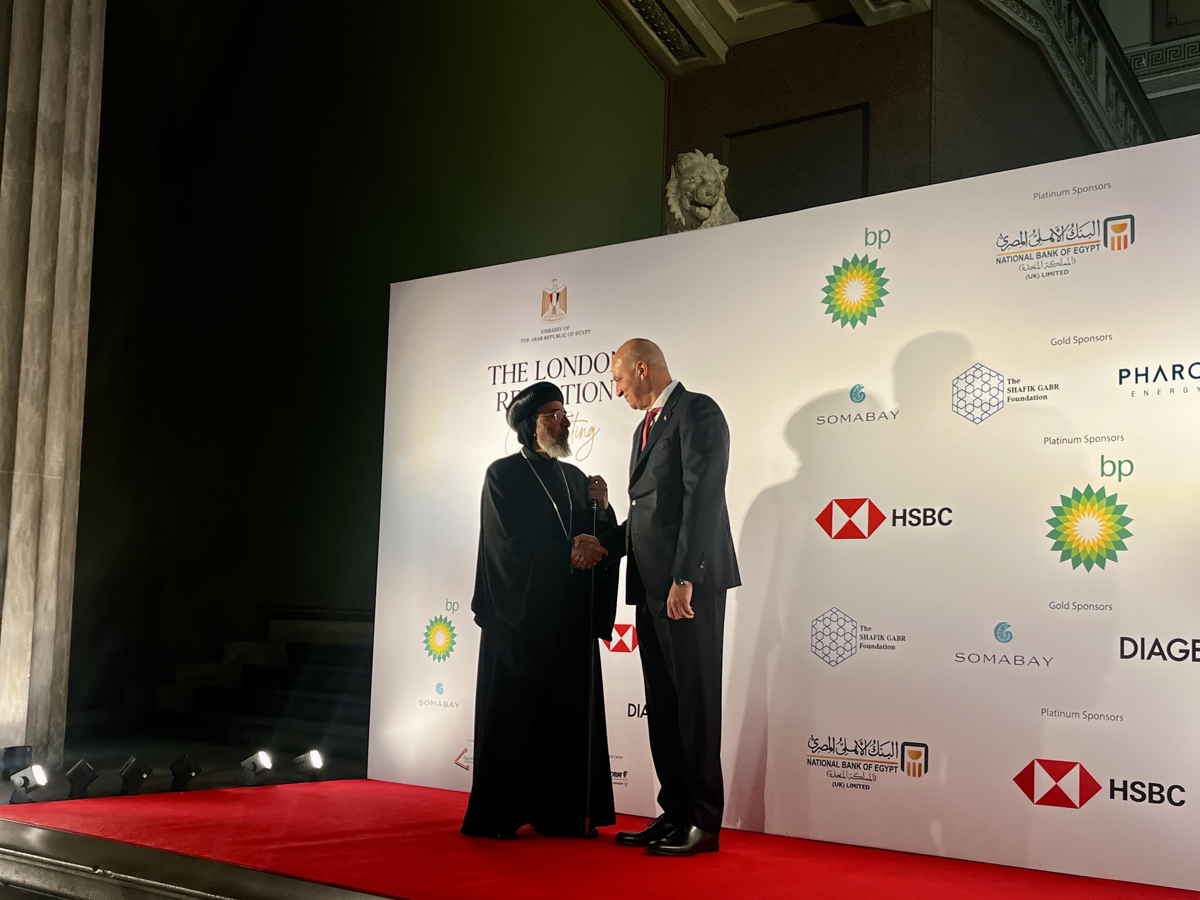 مستشار الملك تشارلز: سأزور مصر لرؤية كنوز توت عنخ آمون