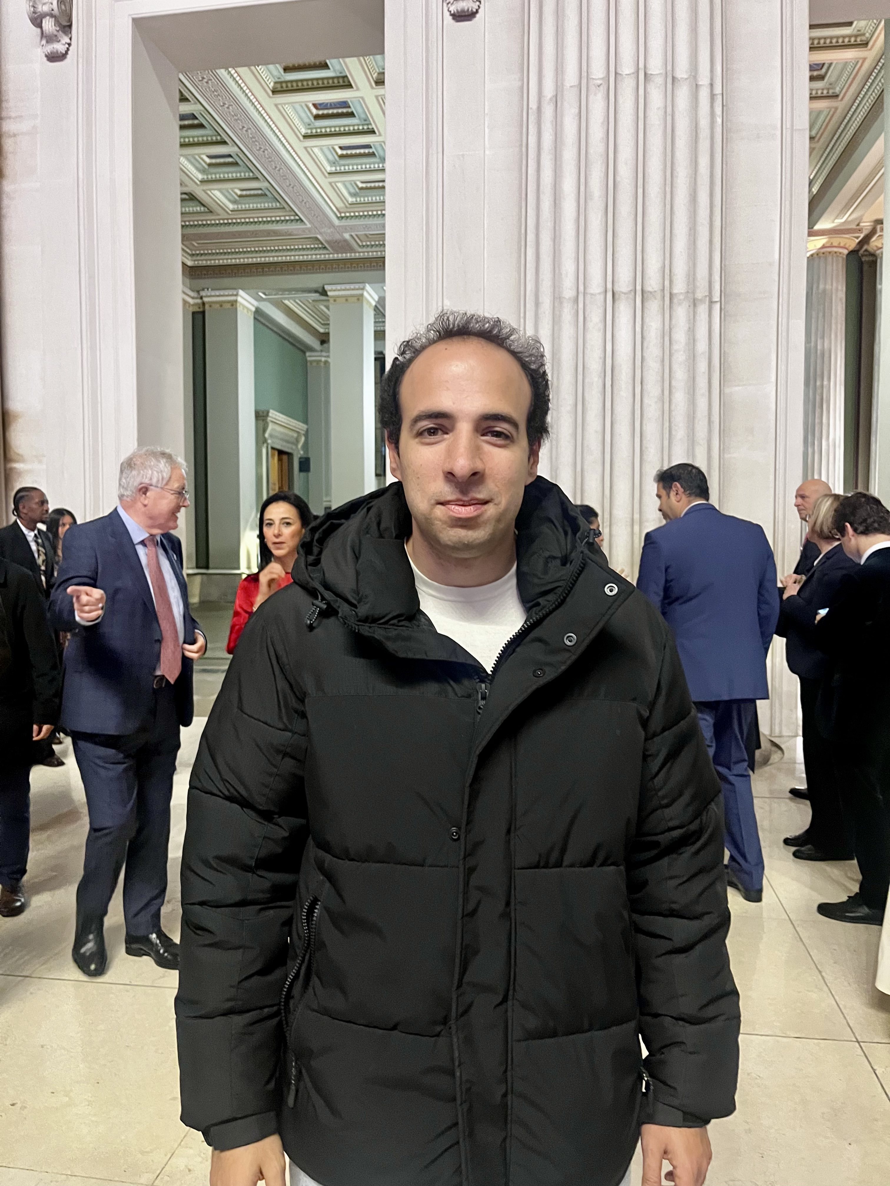 مستشار الملك تشارلز: سأزور مصر لرؤية كنوز توت عنخ آمون