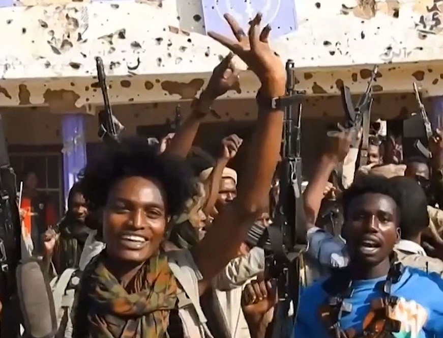  حرب الجنرالين تدفع محيط السودان الإقليمي إلى خط النار