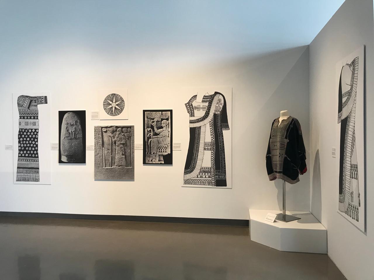 thumbnail_نماذج من رسوم الفنان ضياء العزاوي عن لباس ملوك وملكات آشور (1).jpg