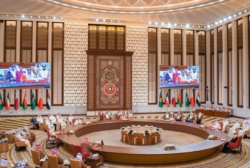القمة الخليجية الملف.png
