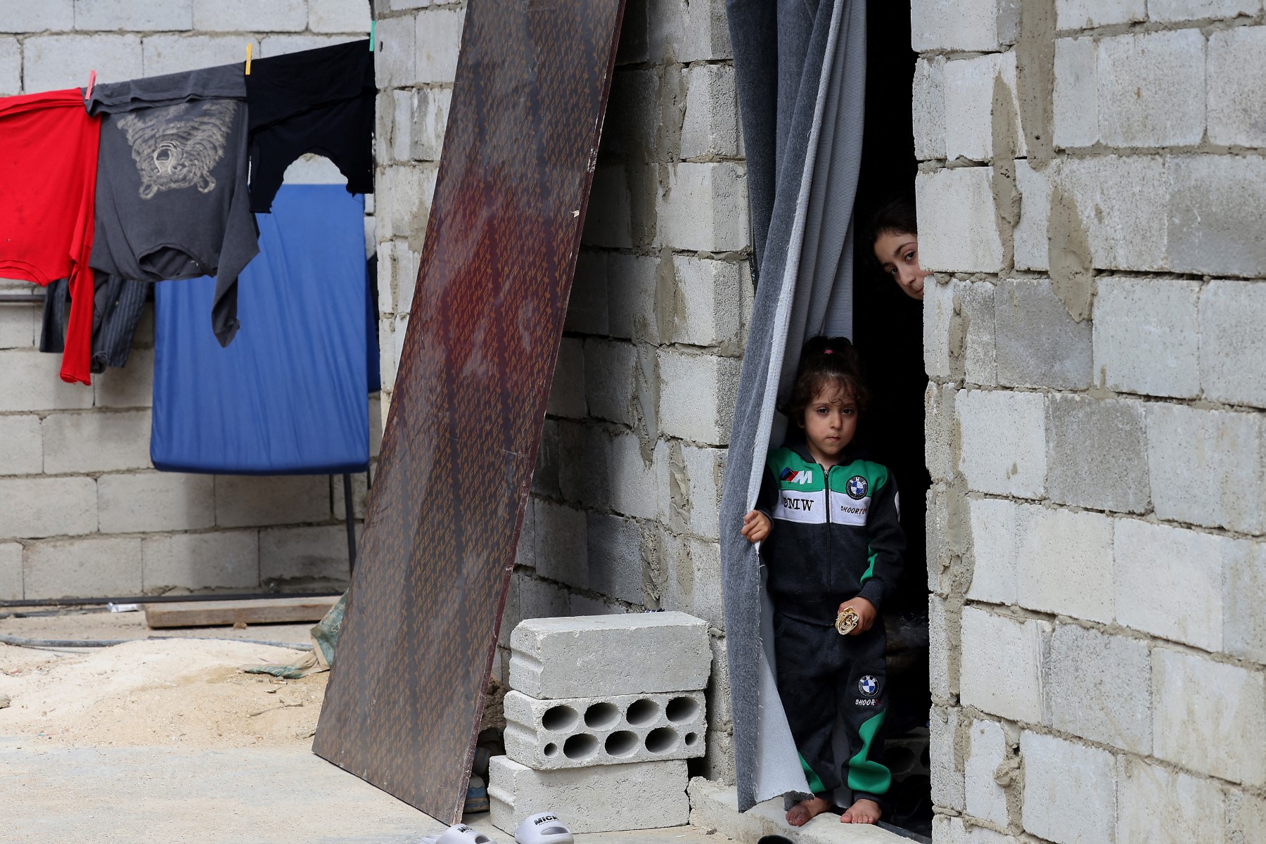 AFP__20250322__376U6NP__v1__MidRes__LebanonSyriaConflictDisplacedAlawite (1).jpg