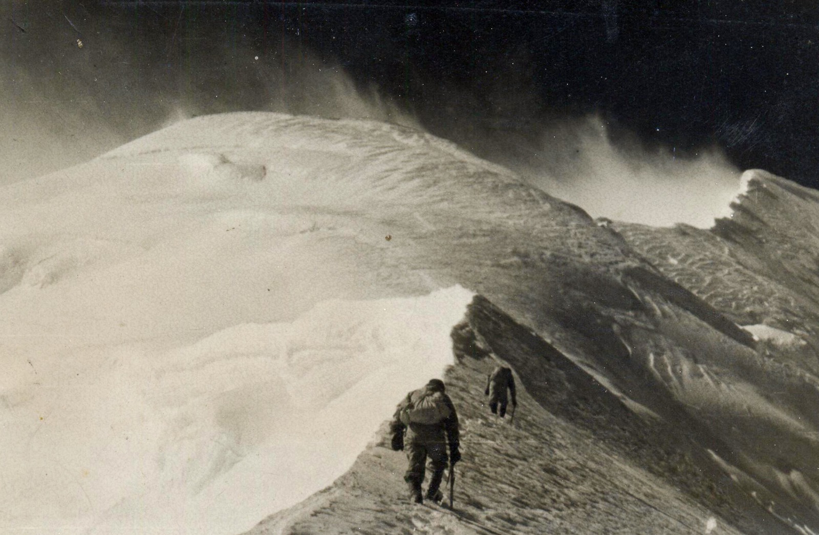 WhatsApp Image 2025-12-14 at 18.23.01.jpeg