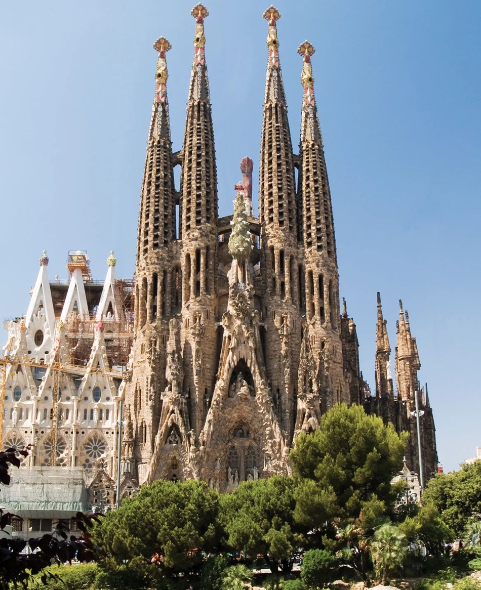 Antoni-Gaudi-Expiatory-Temple-Holy-Family-Spain.jpg