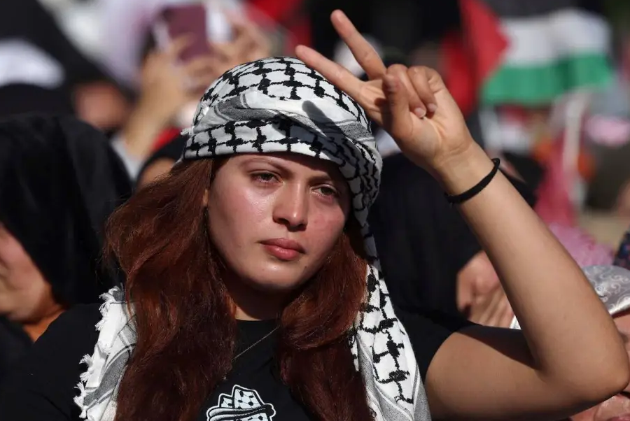 كيف يدافع فلسطينيو لبنان عن تراثهم الشفاهي؟