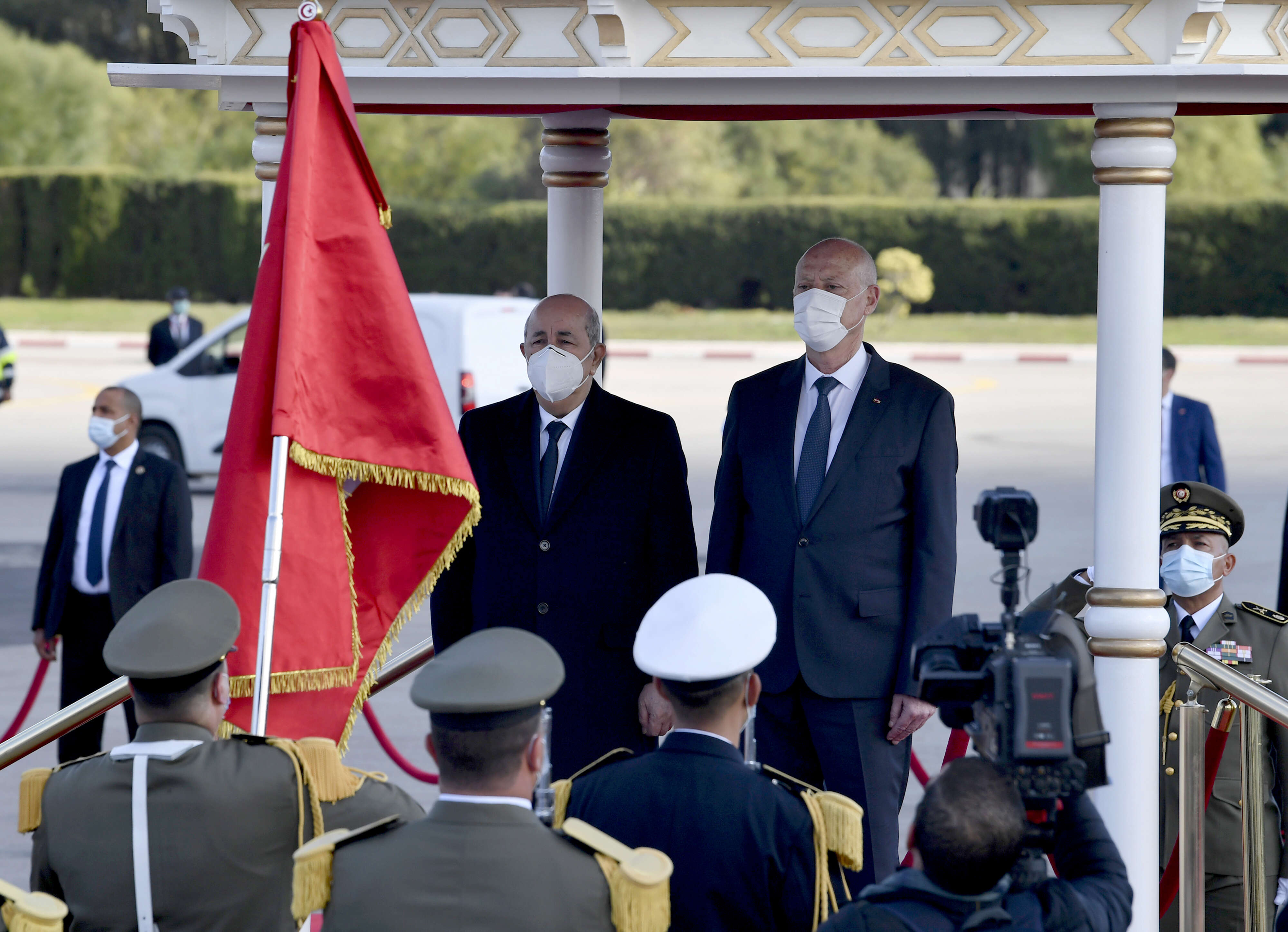 اتفاقية دفاعية مع الجزائر تشعل السجال السياسي في تونس