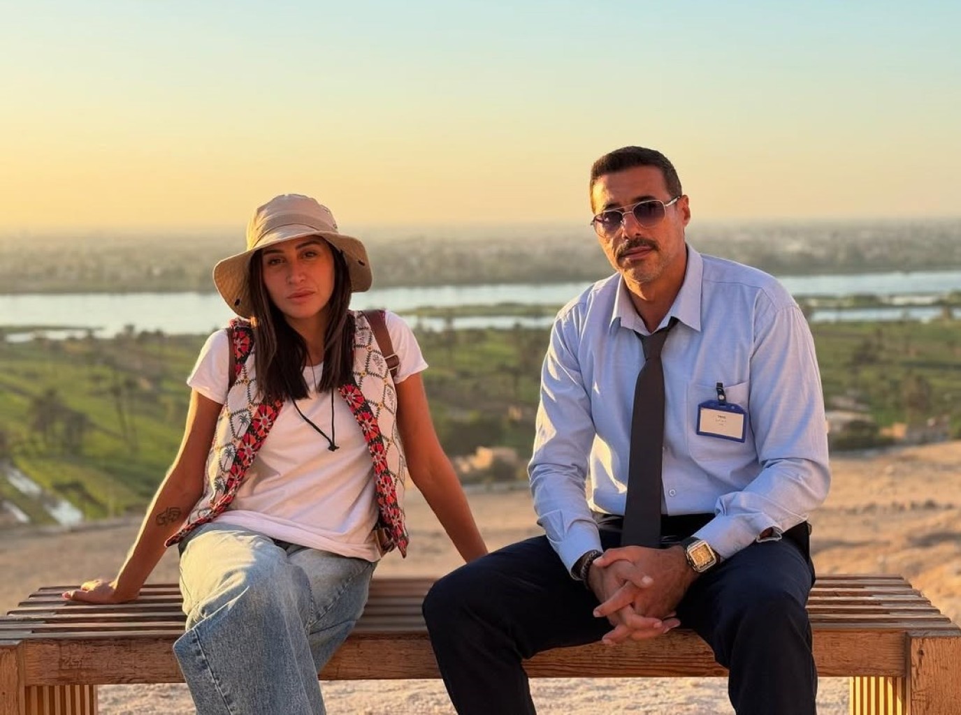 أحمد صلاح السعدني ودينا الشربيني في كواليس لاترد ولا تستبدل - الصورة من صفحته على انستغرام_0.jpg