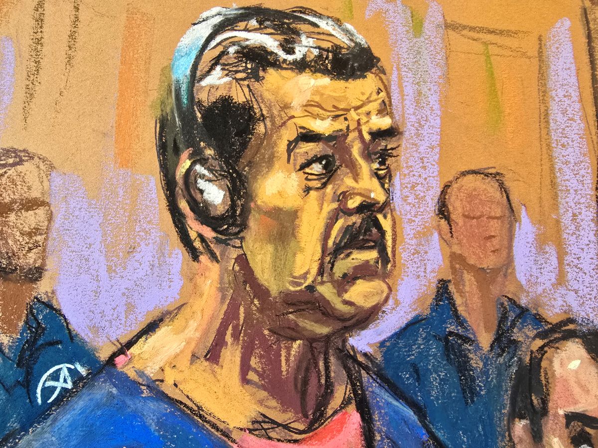 سكتش خلال الاستماع لأقواله بعد اعتقاله (أ ف ب).jpg