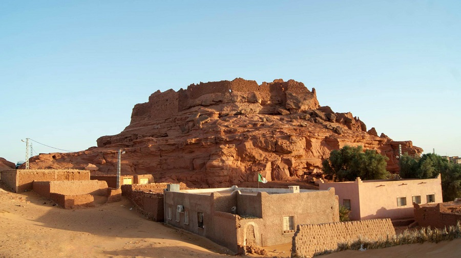  الواحة الحمراء في الجزائر... هنا مرت الأساطير