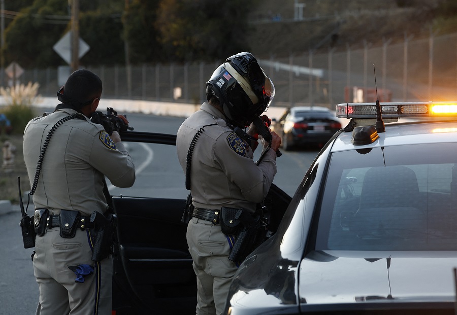 AFP__20251017__2241622940__v1__HighRes__CaliforniaHighwayPatrolOfficersWorkStreetsOf.jpg