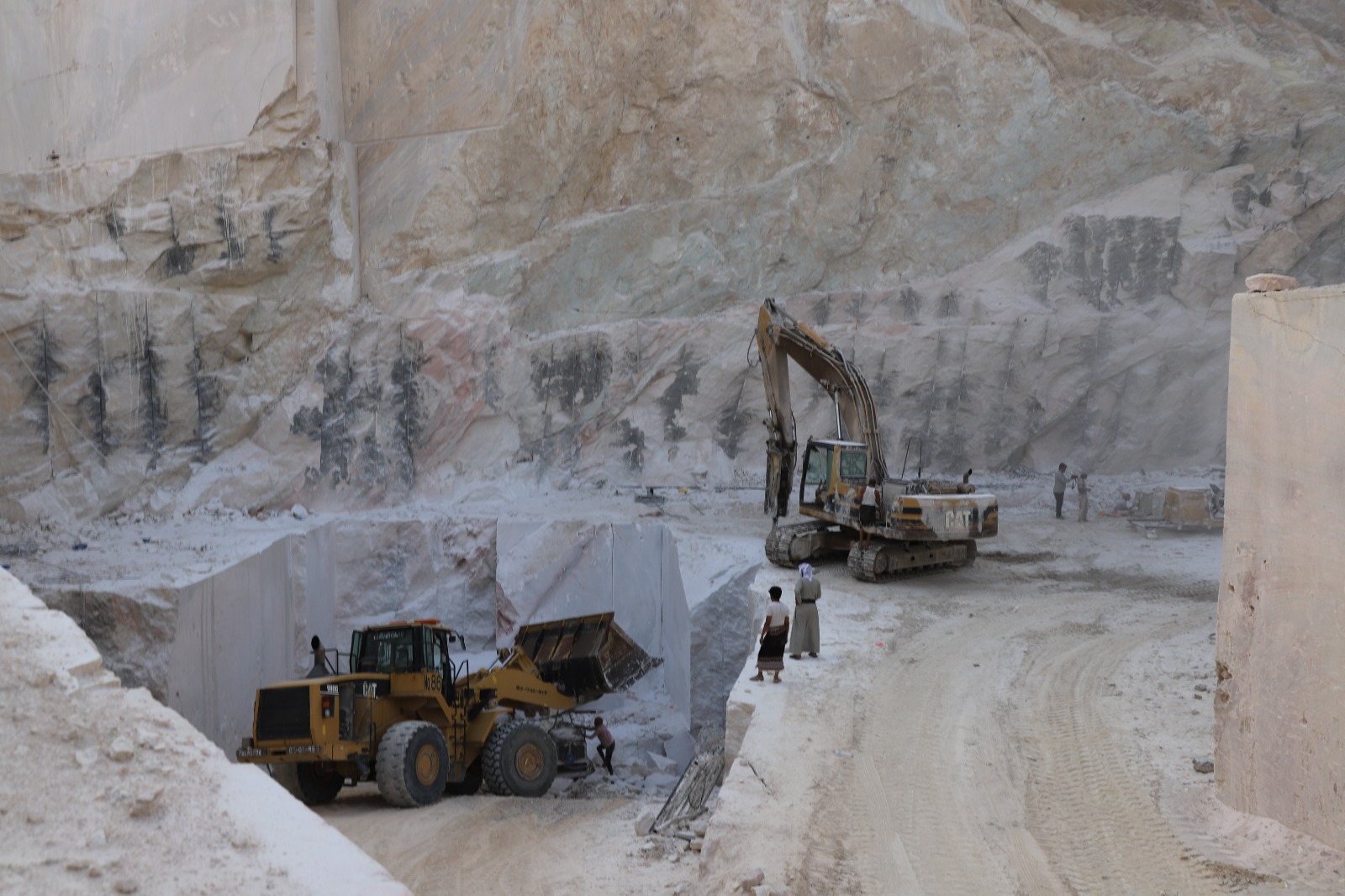 مناجم الرخام في اليمن... قصة بدأها حكيم مأرب 