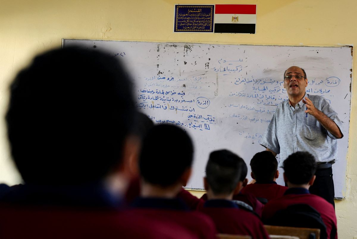 2025-09-21T081621Z_1910327446_RC25WGARSWE5_RTRMADP_3_EGYPT-EDUCATION.JPG