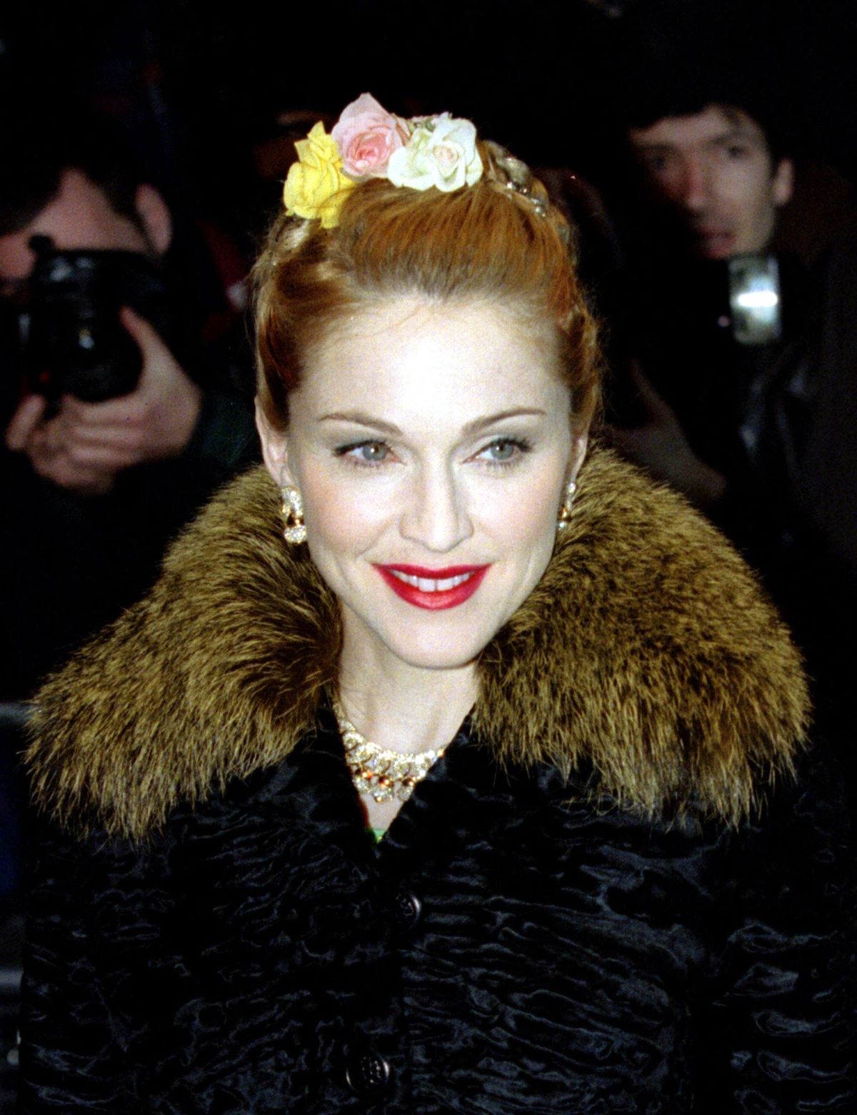 1996-12-19T120000Z_1710231777_PBEAHUMYTAU_RTRMADP_3_MADONNA.JPG