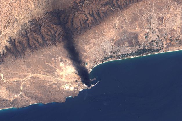 AFP__20260317__A3LT3ZQ__v3__HighRes__TopshotOmanIranUsIsraelWar (1).jpg