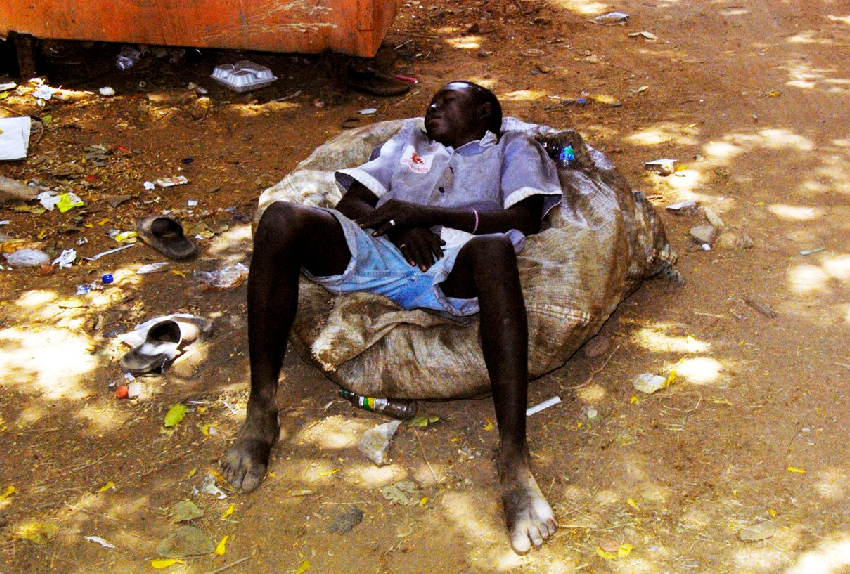 أطفال السودان فاقدو السند يواجهون مصير التشرد