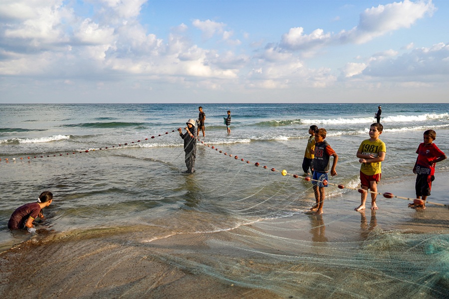 AFP__20240829__36EX3RP__v3__HighRes__PalestinianIsraelConflictFishing.jpg