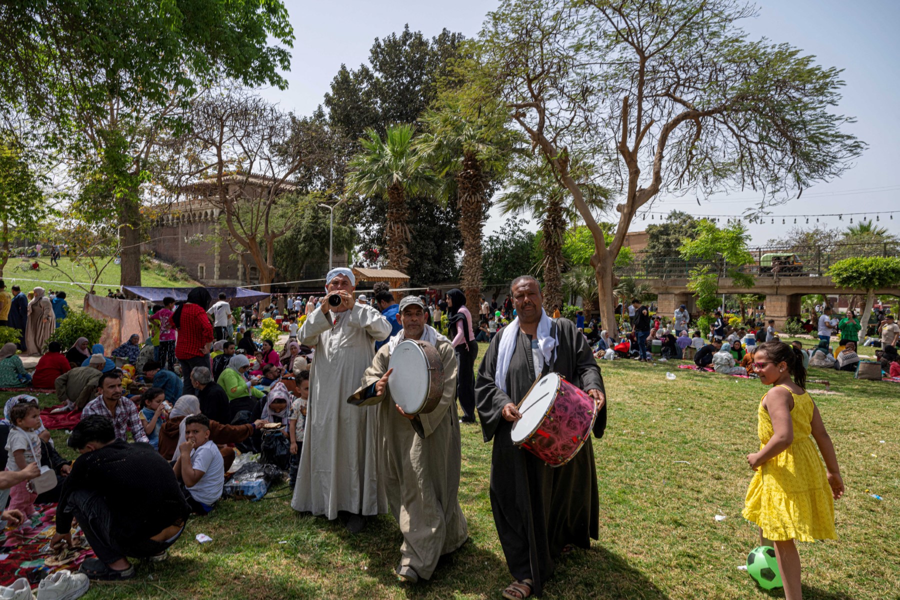 AFP__20250421__42Z79ZQ__v1__MidRes__EgyptSpringHoliday.jpg