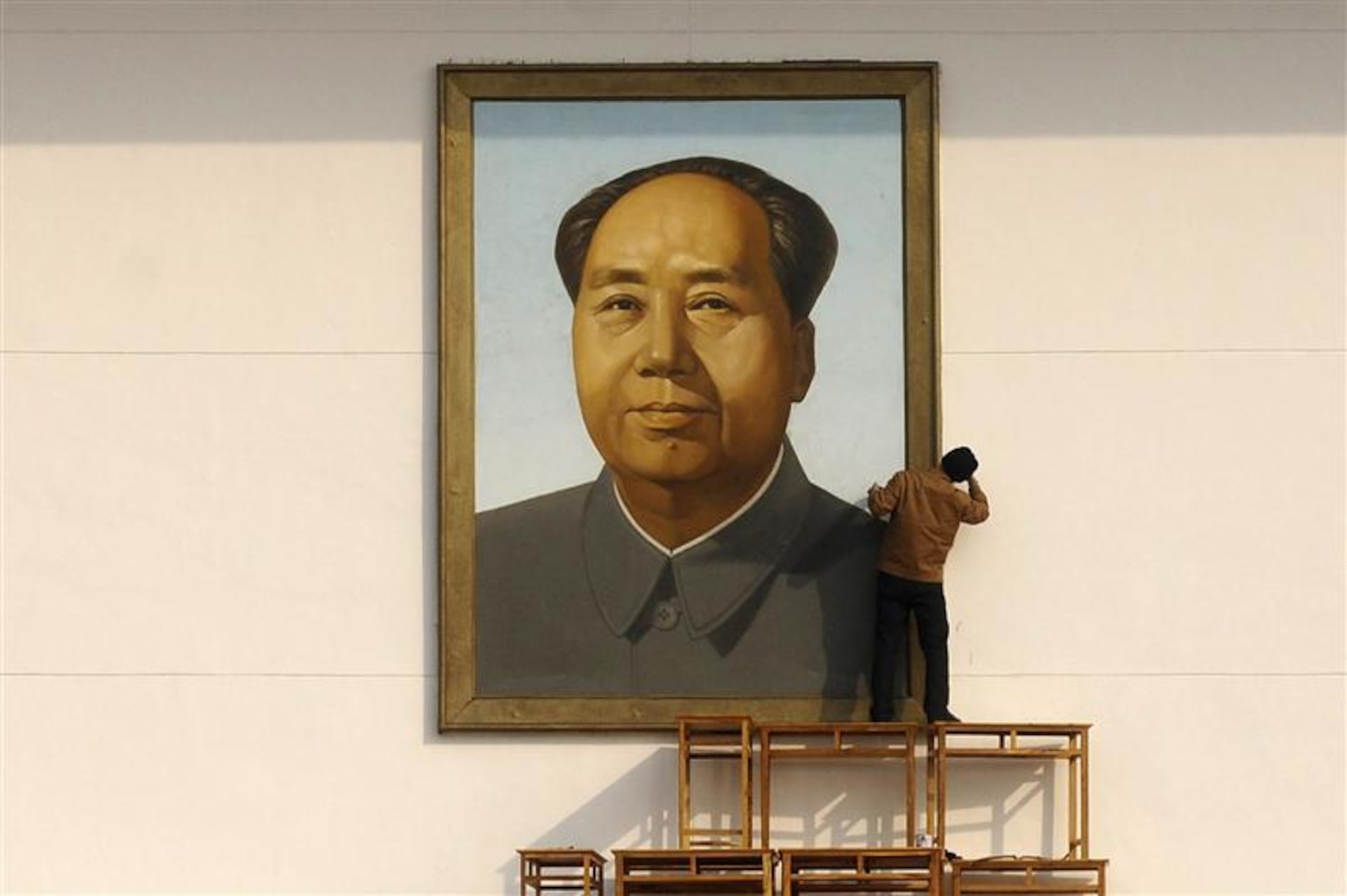 https___archive-images.prod_.global.a201836.reutersmedia.net_2011_09_09_2011-09-09T124021Z_04_GM1E5BJ15Z601_RTRRPP_0_CHINA.JPG